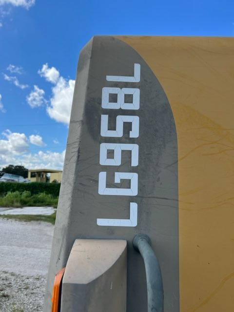 2014 SDLG LG958L - Image 33